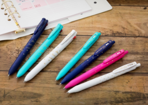 ペンの色にもこだわりを 細字の ゼブラ 手帳用サラサクリップ が8月8日に数量限定で発売開始 Trendia